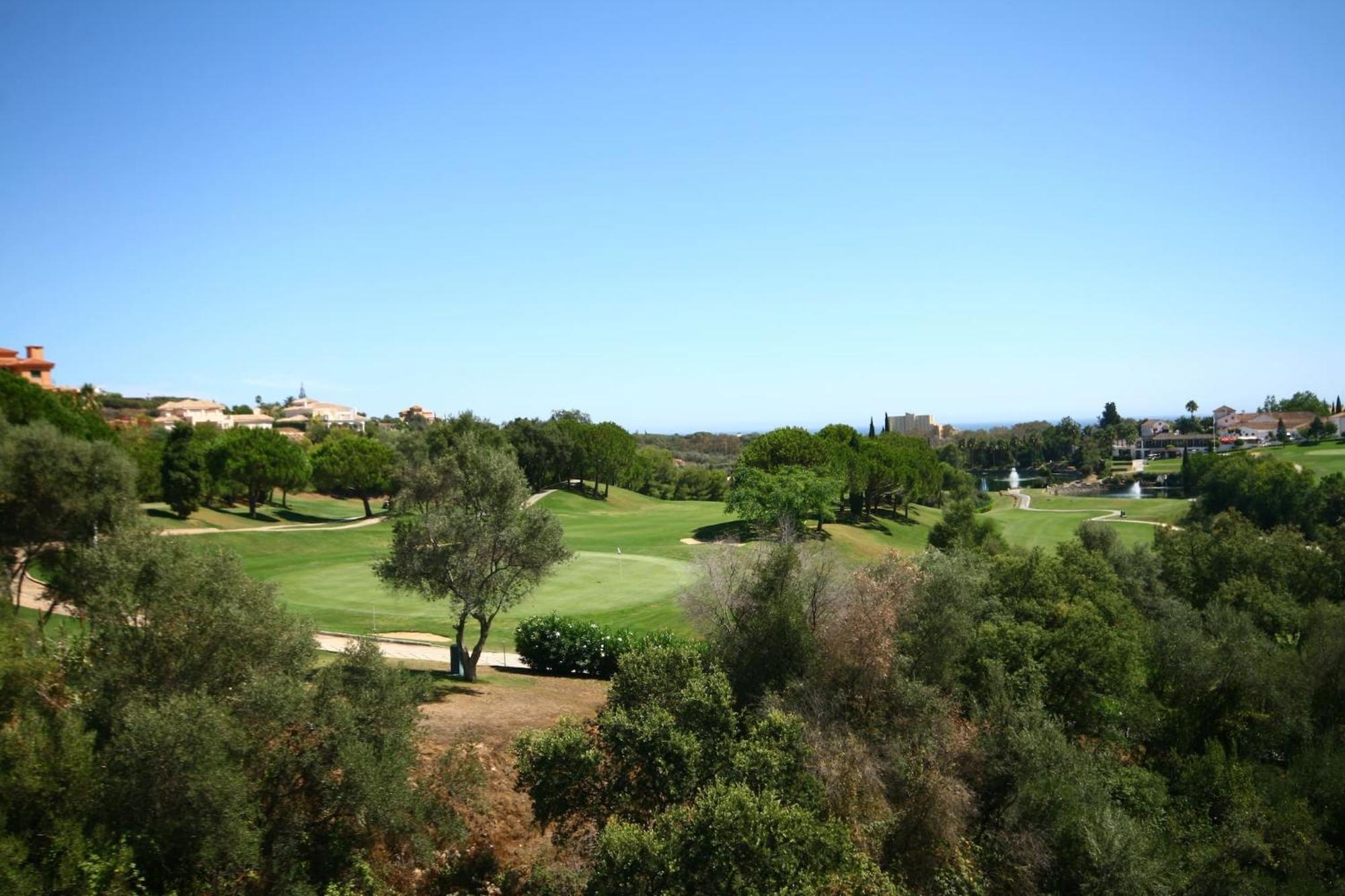 1 Bed In Los Lagos De Santa Maria, Elviria マルベーリャ エクステリア 写真