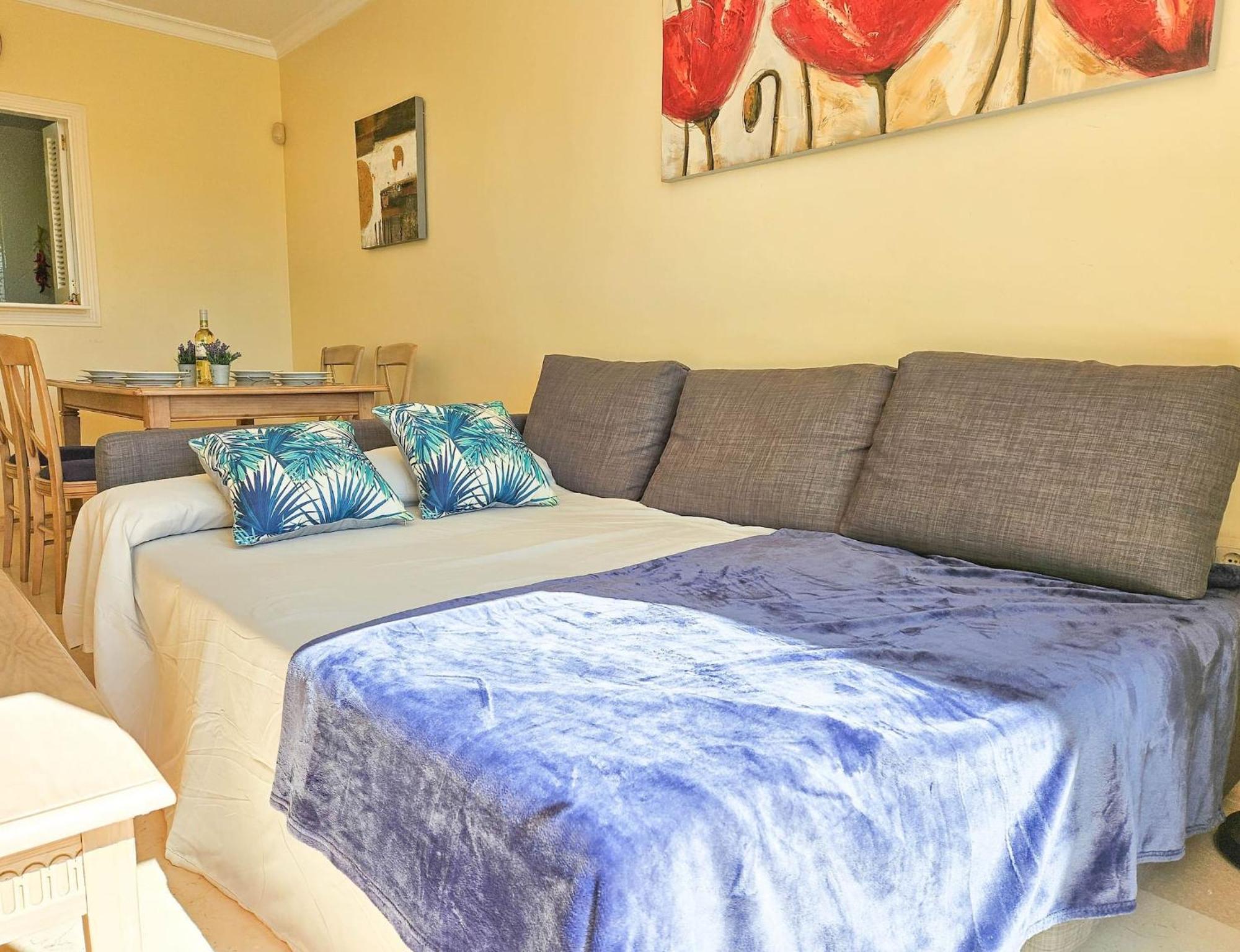 1 Bed In Los Lagos De Santa Maria, Elviria マルベーリャ エクステリア 写真