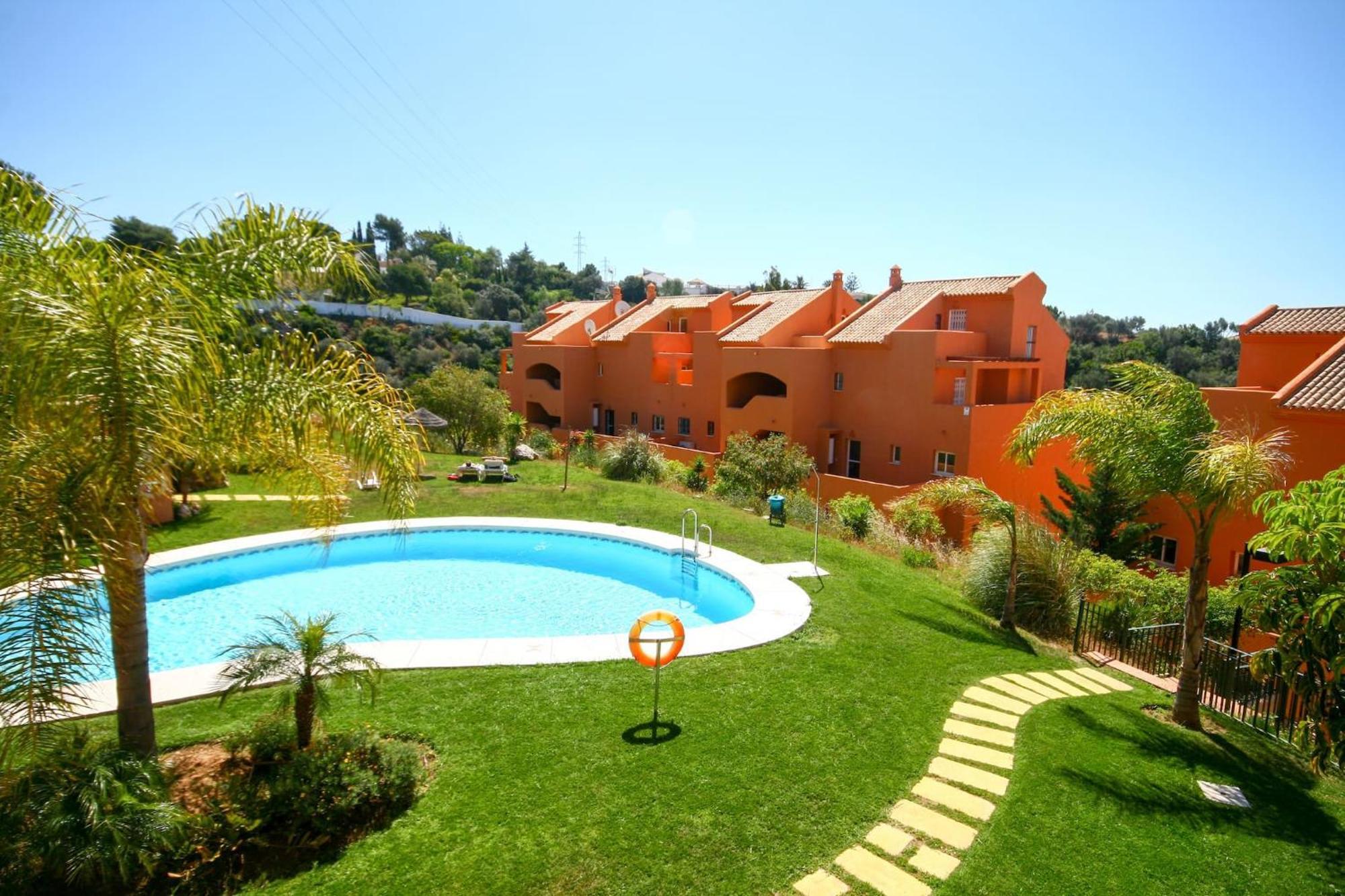 1 Bed In Los Lagos De Santa Maria, Elviria マルベーリャ エクステリア 写真