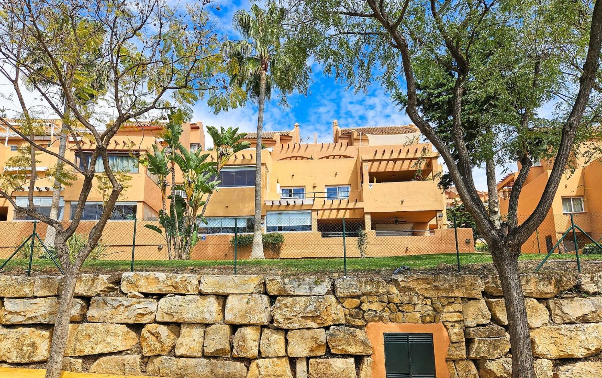 1 Bed In Los Lagos De Santa Maria, Elviria マルベーリャ エクステリア 写真