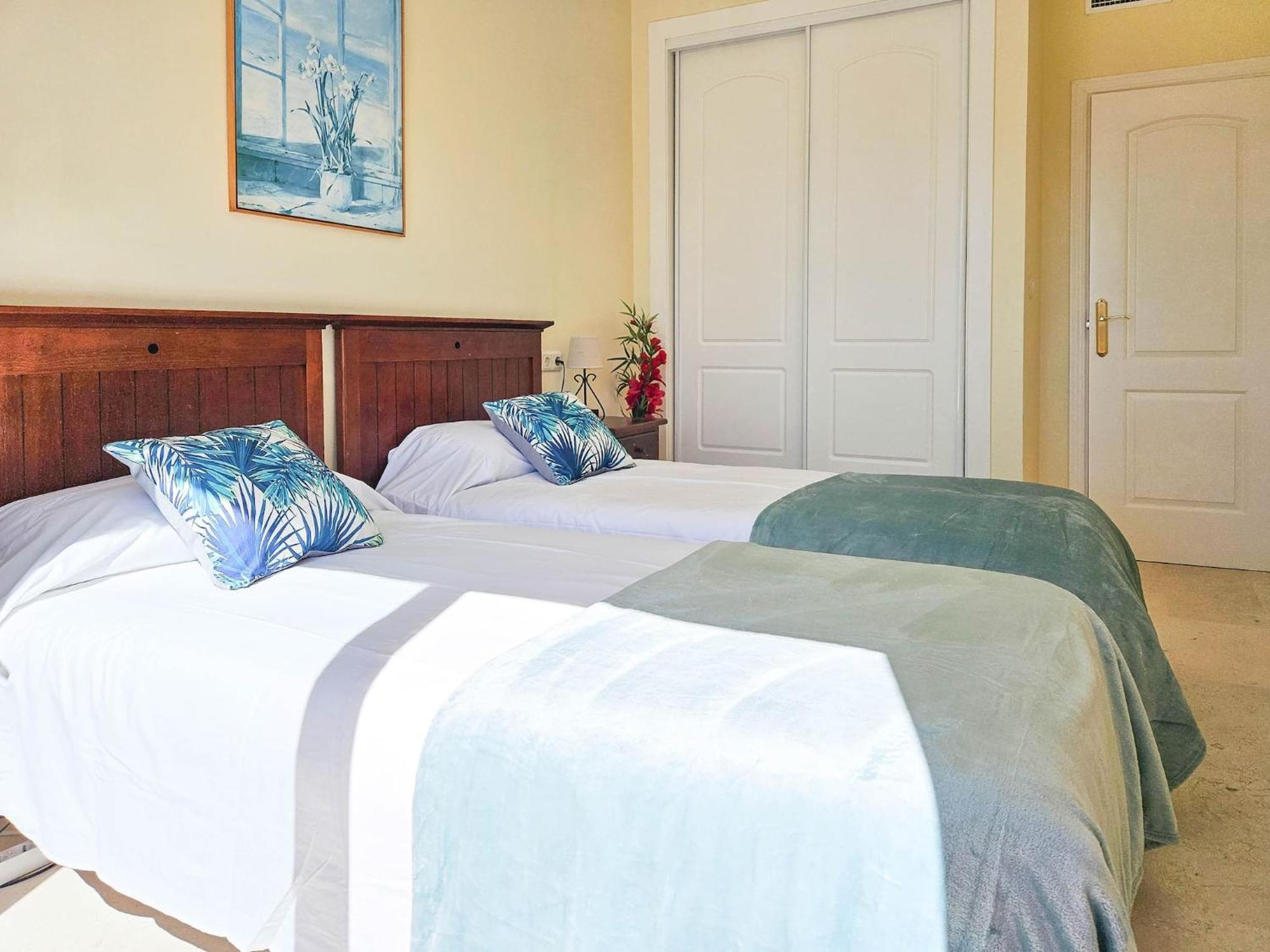 1 Bed In Los Lagos De Santa Maria, Elviria マルベーリャ エクステリア 写真
