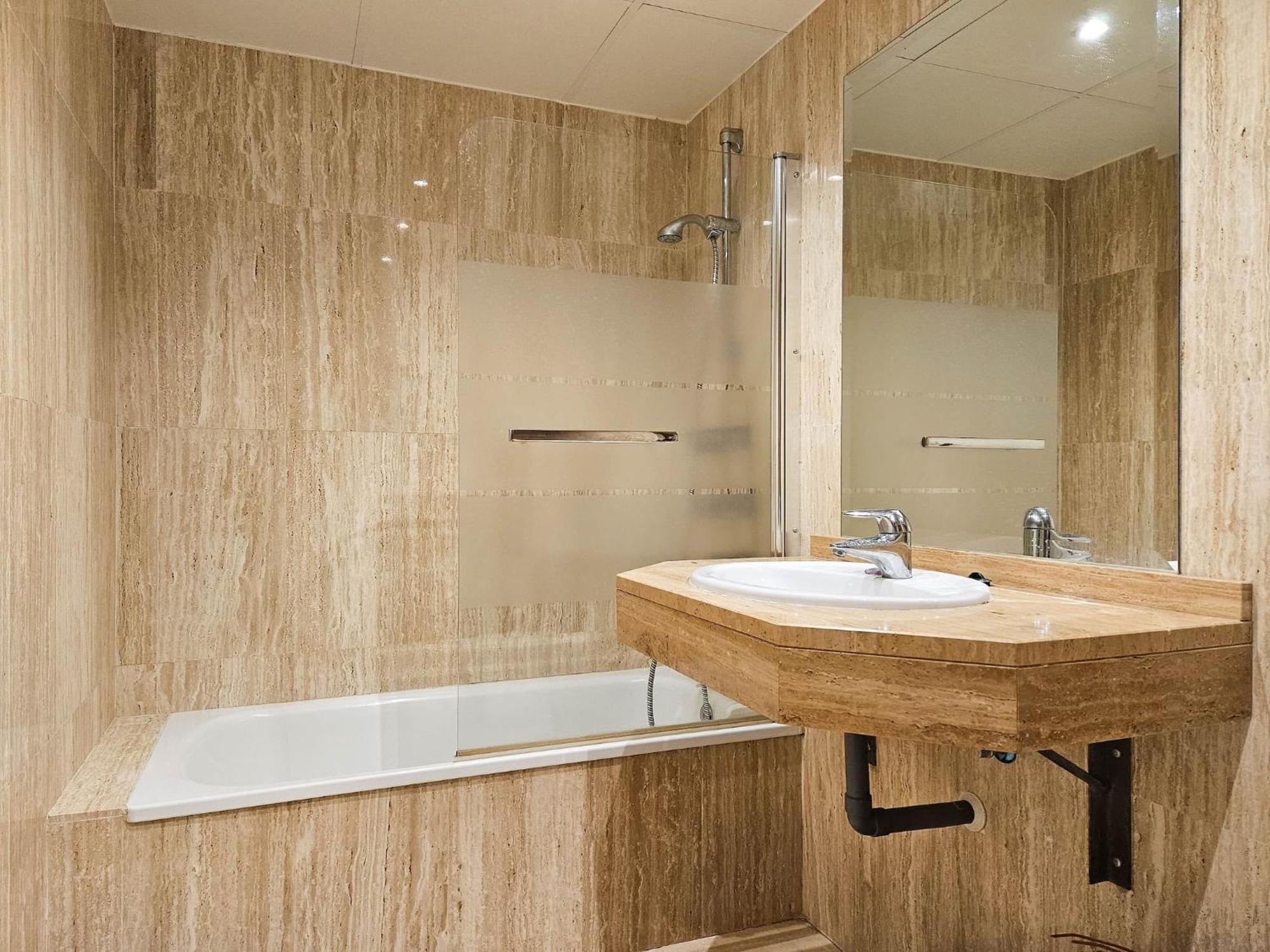 1 Bed In Los Lagos De Santa Maria, Elviria マルベーリャ エクステリア 写真