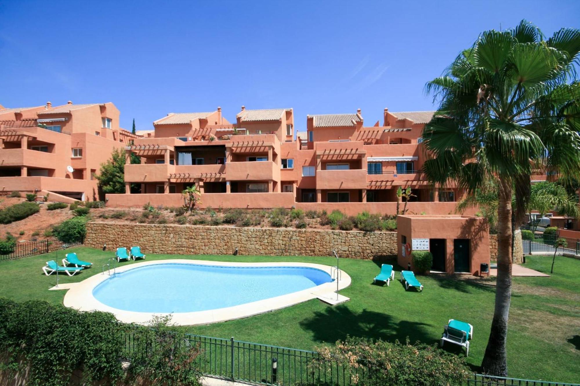 1 Bed In Los Lagos De Santa Maria, Elviria マルベーリャ エクステリア 写真