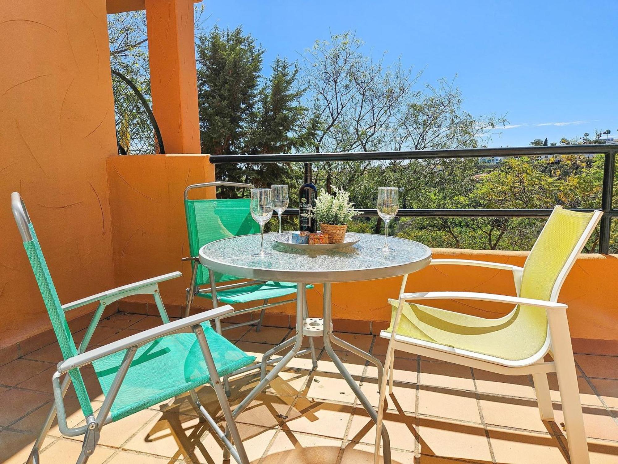 1 Bed In Los Lagos De Santa Maria, Elviria マルベーリャ エクステリア 写真